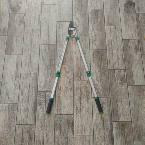 TREE TRIMMER, BRANCH CUTTER WITH EXTENDABLE HANDLES - Picture 2 of 6